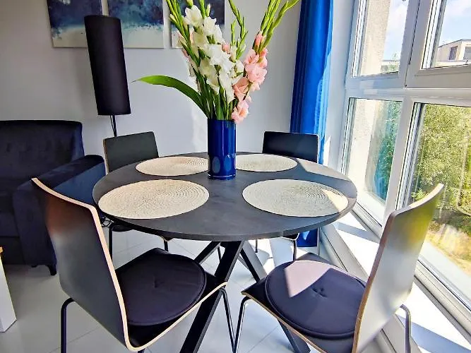 Lunita Blue Bb ביילסקו-ביאלה